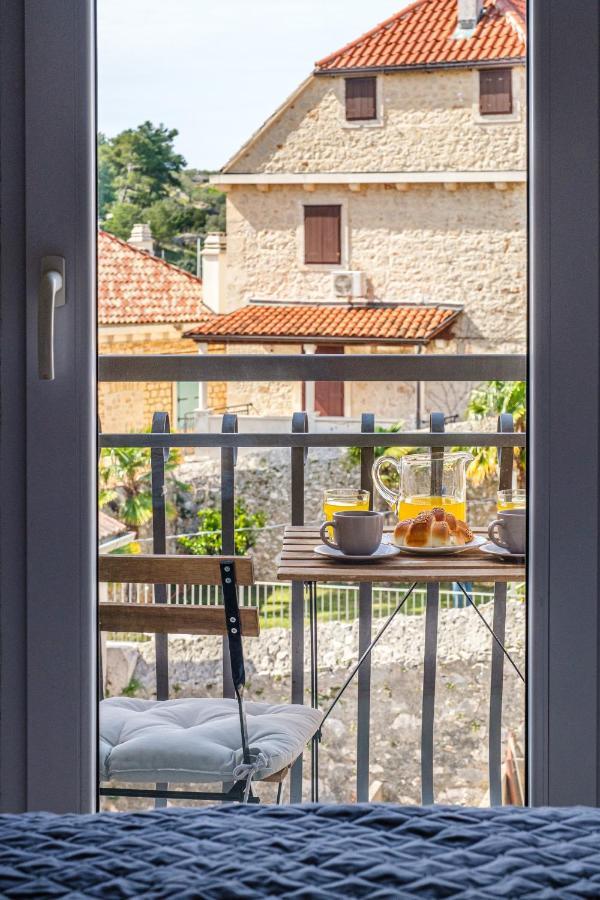 Villa Trebotic Milna  Luaran gambar